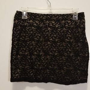Lace overlay mini skirt